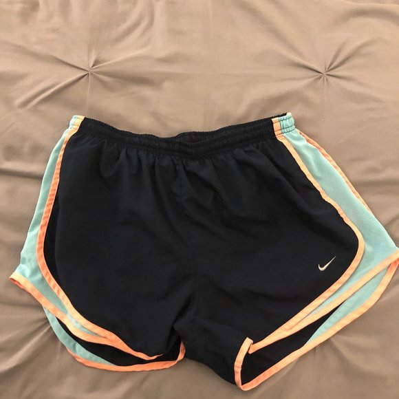 Nike Running Shorts HAUL - Picture 8 of 9